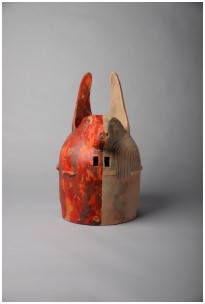 Antonia Thürich, Revolution, Keramik, Bemalung Engobe und Acryl, H 48 cm