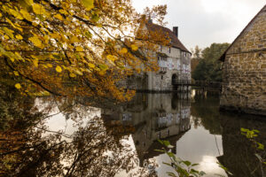 burg-vischering-abends Herbstliches Bild der Burg Vischering